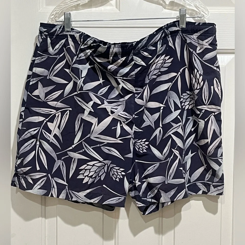 Tommy Bahama casual navy